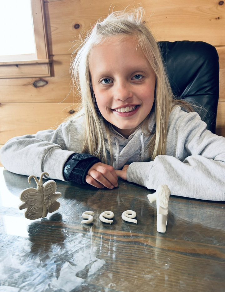 Children participating in a hands-on learning workshop at Mid-South Dyslexia